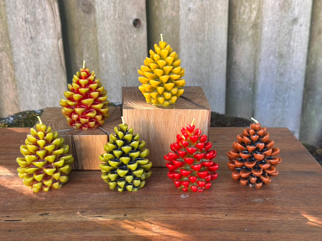 Two-Tone Pinecone Candle