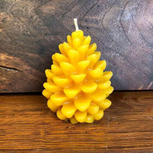 Beeswax Pinecone Candle
